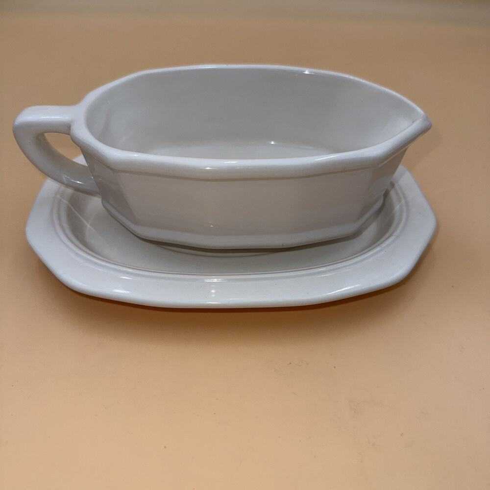 Vintage Pfaltzgraff Heritage White Gravy Boat With Under Plate Replacement
